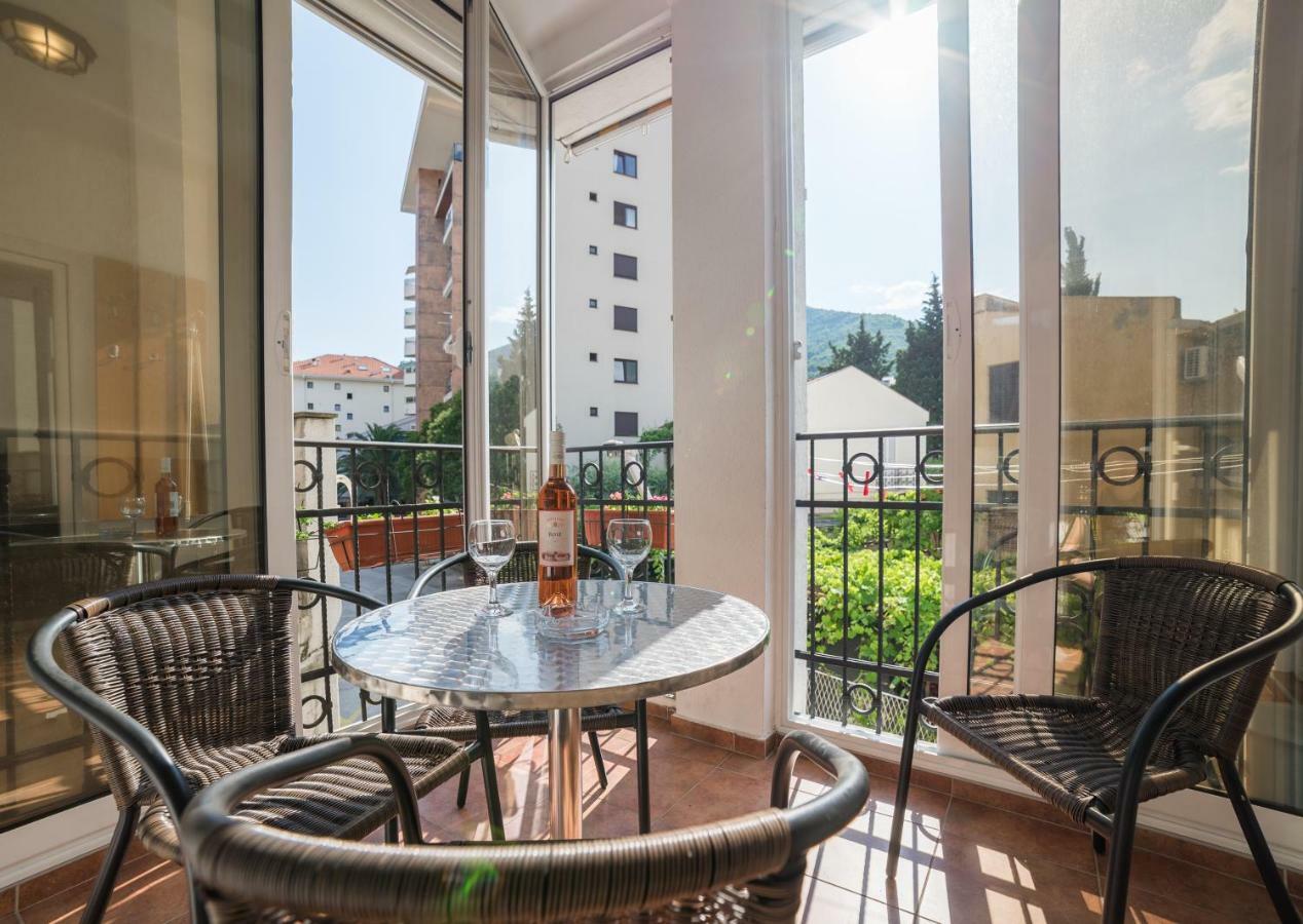 Maka&Isa Apartment Будва Екстериор снимка